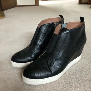 Paolo leather wedges